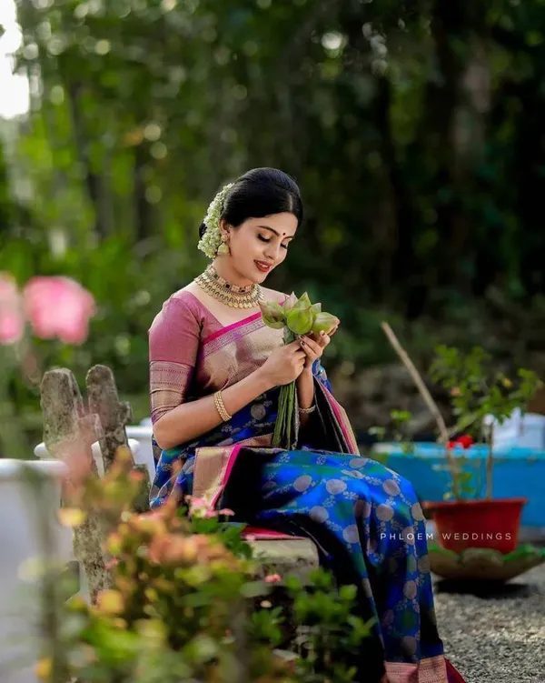 Blue_Woven_Kanjivaram_Silk_Saree_with_Saree_Cover